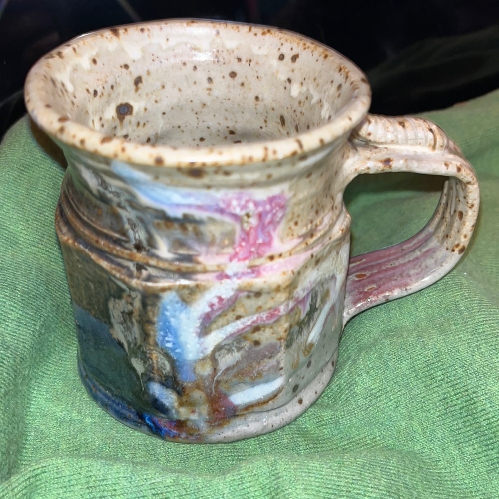 Pottery mug small